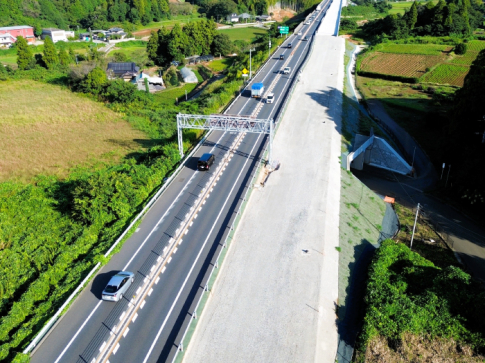施工実績に「R6圏央道下総大栄地区改良その1工事」を掲載しました
